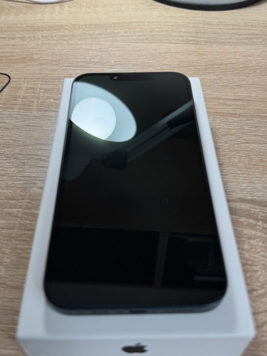IPhone 13 128gb (midnight blue)