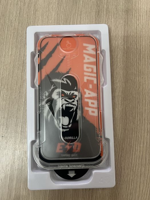 Защитное стекло на Iphone 14 PRO