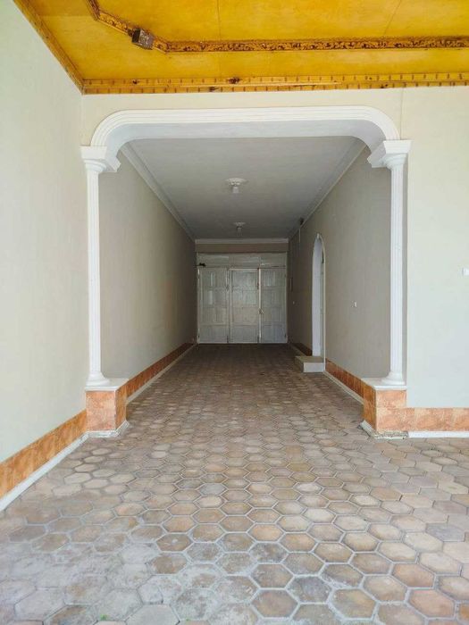 Qarshi shahri Alisher Navoiy MFYda hovli sotiladi