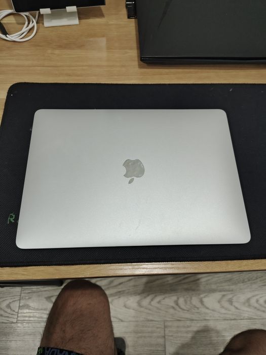 MacBook m1 256gg ram 8