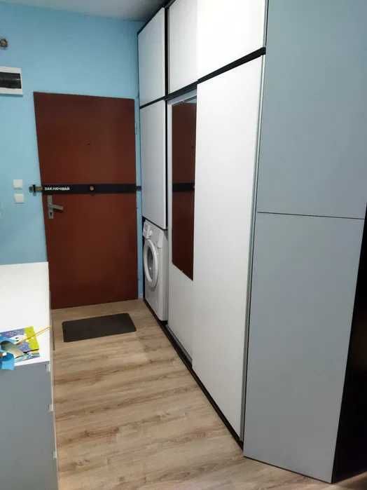 Продава се Тристаен апартамент в София, Връбница 1 - 60 кв.м за 2917 €/кв.м - Снимка #2