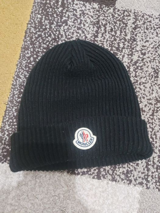 Caciula Moncler Neagra