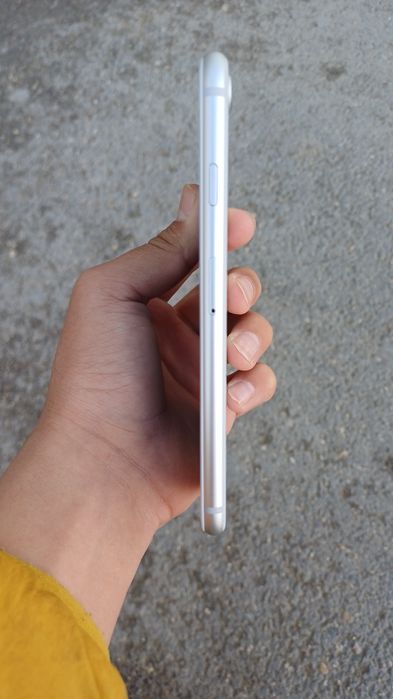 iPhone 8 64гигабайтов