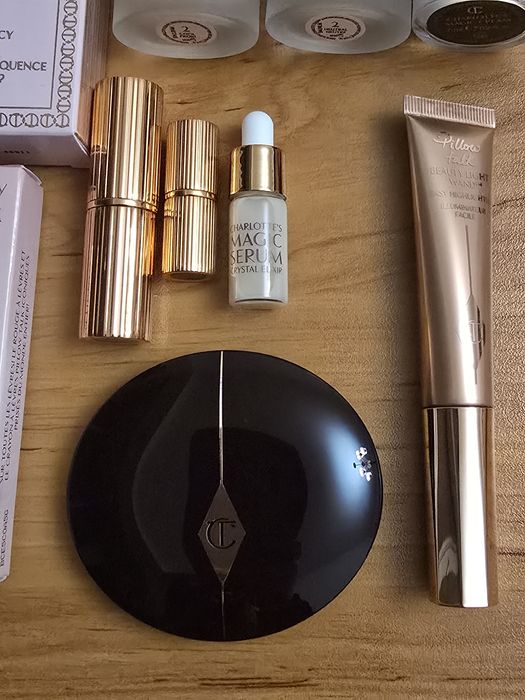 Оригинална козметика на Charlotte Tilbury