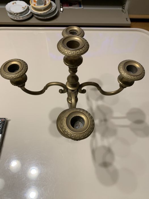 Уникален месингов свещник