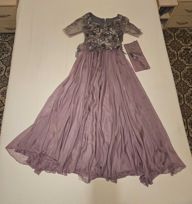 Rochie de gala Unicat matase naturala si dantela brodata mar.M