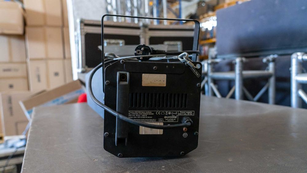 6x Eurolite 650/1000 Fresnel Black