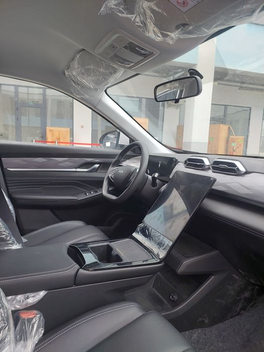 Dongfeng Aeolus Sky 01