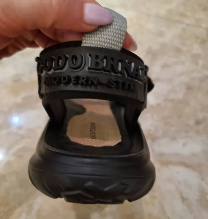 Сандалии новые 38 размер для мальчика