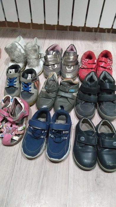 Продам детскую обувь