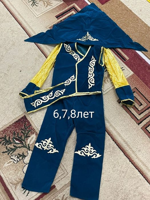 Продам новогодние костюмы