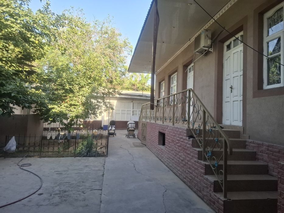 4.6 sotix uy sotiladi