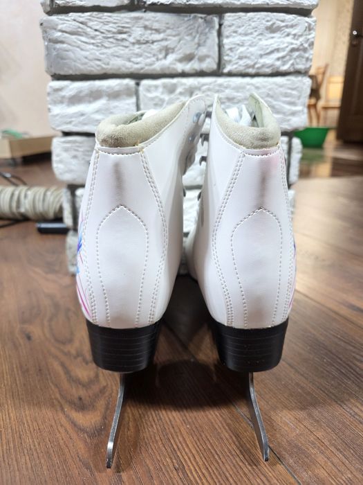 Коньки для девушек