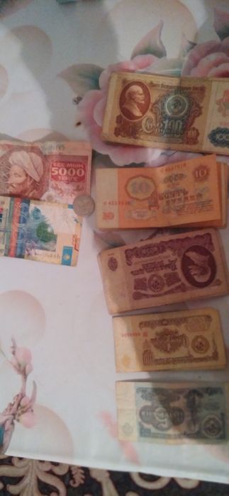 Колекционные купюры и монеты