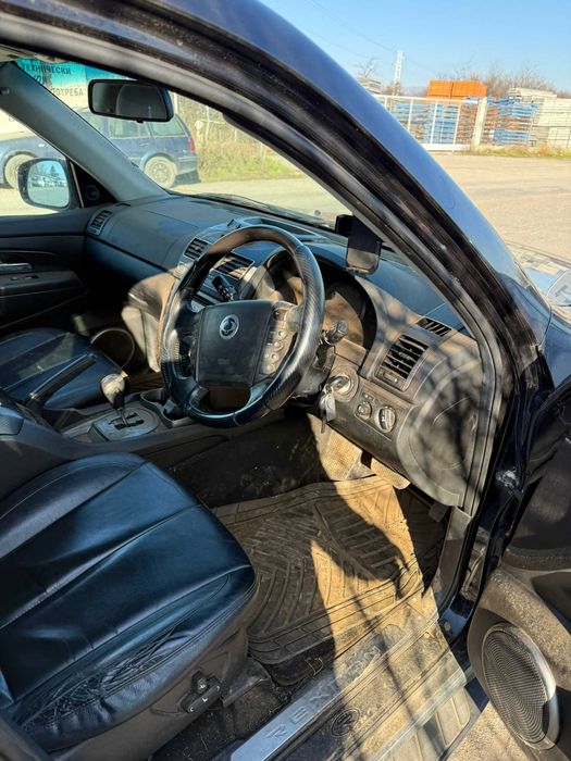 на части Ssangyong Rexton 2.0 xdi auto 2016 година