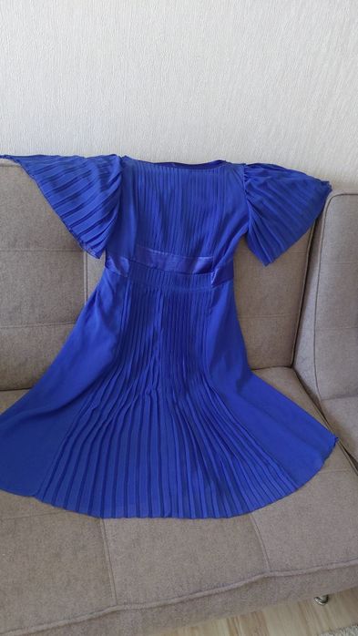 Продам платье нарядное