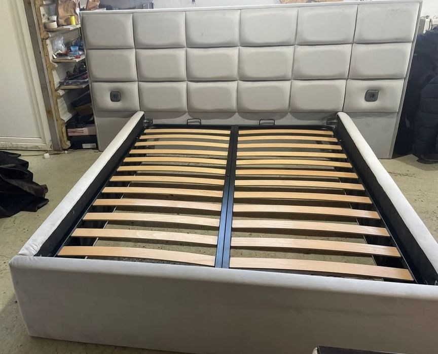 Paturi ,canapele si coltare pe comanda