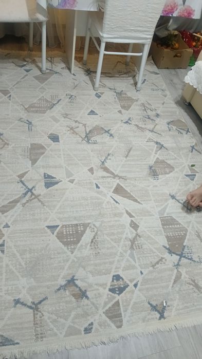 Срочное продам ковер за 5000