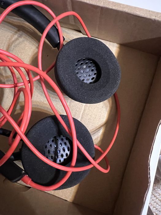 Casti BLACKWIRE 3320