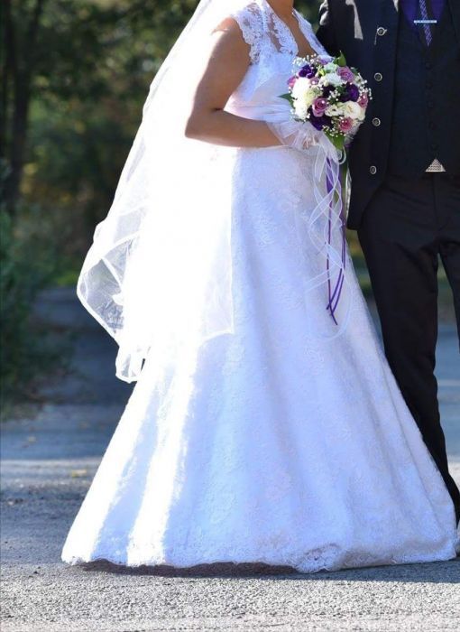 Сватбена рокля