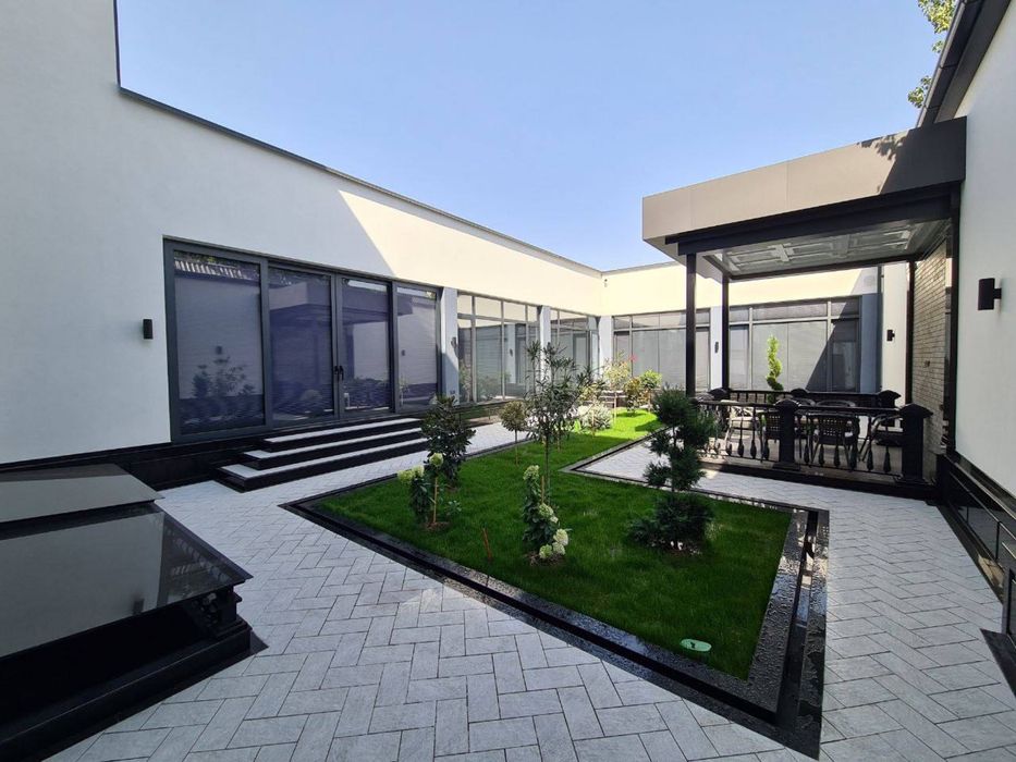 Продаётся дом Центр Луначарского на 5 сотках