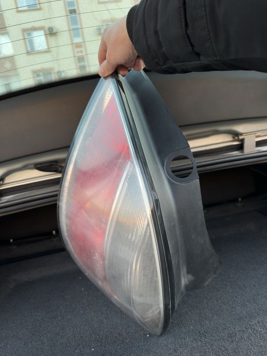 Opel astra h задний правый фонарь