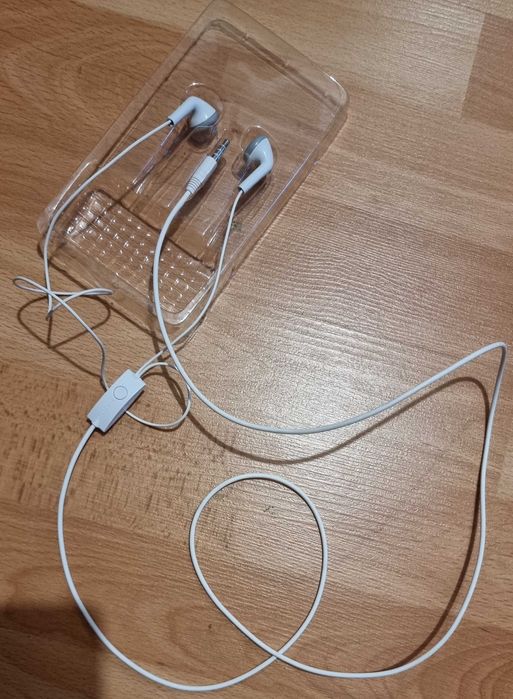 Casti audio telefon SAMSUNG Originals cu microfon albe in ear