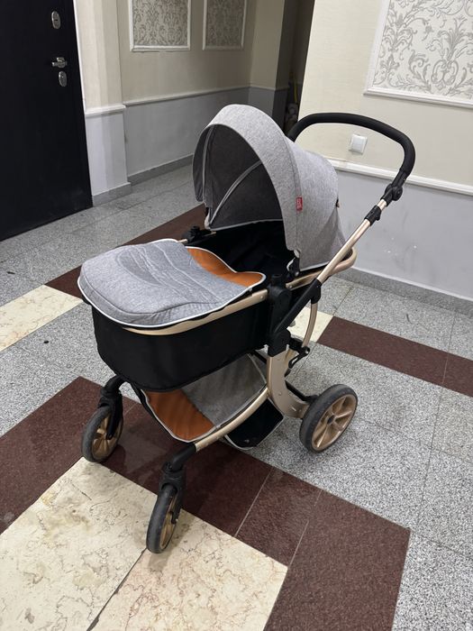 Продаю коляску удобную