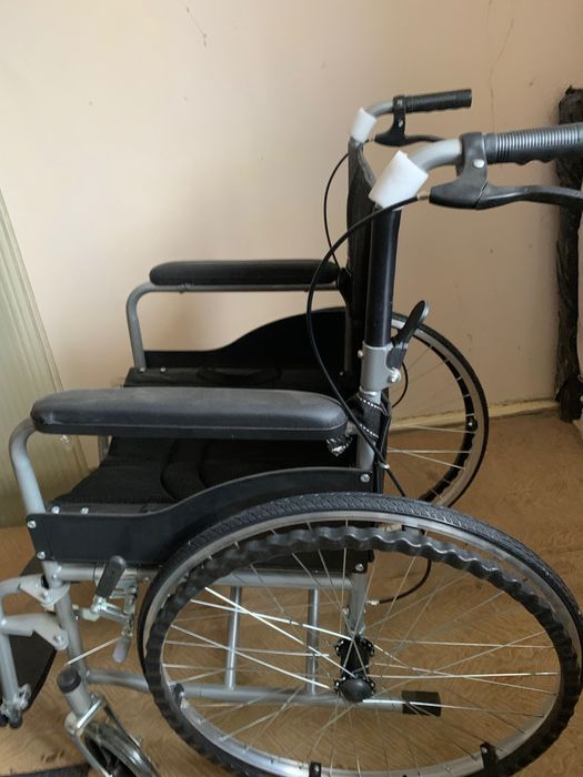 Vând cărucior dezabilitati