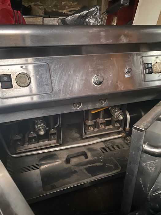 Vand friteuza gaz linia  900