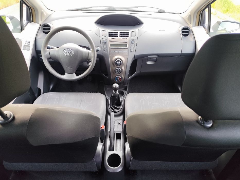 TOYOTA Yaris 2012 — imagine 5