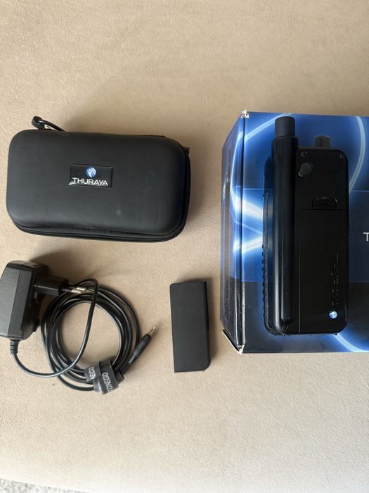 Спутниковый телефон Thuraya XT