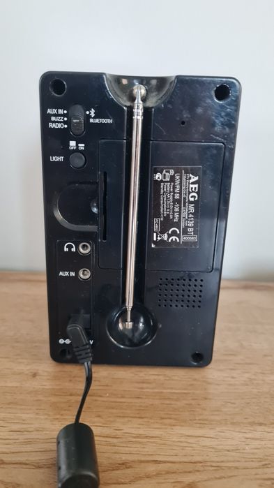 Цифрово радио с Bluetooth и АUX вход.