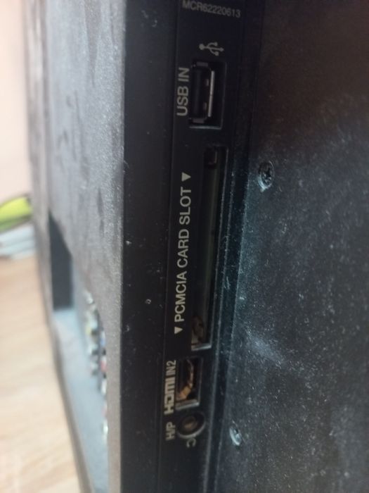 Продам ТРИ TV на запчасти