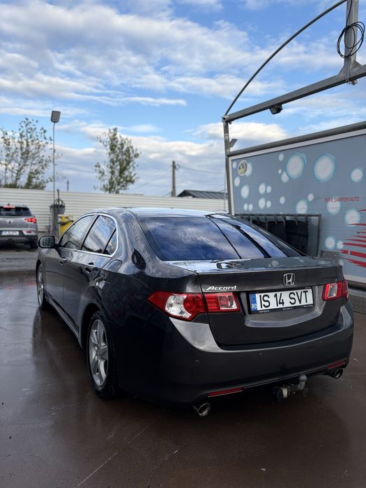 Vand Honda Accord CU2 automata 2.4 vtec 201cp
