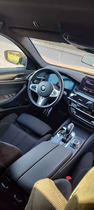 BMW 520i 2022 года