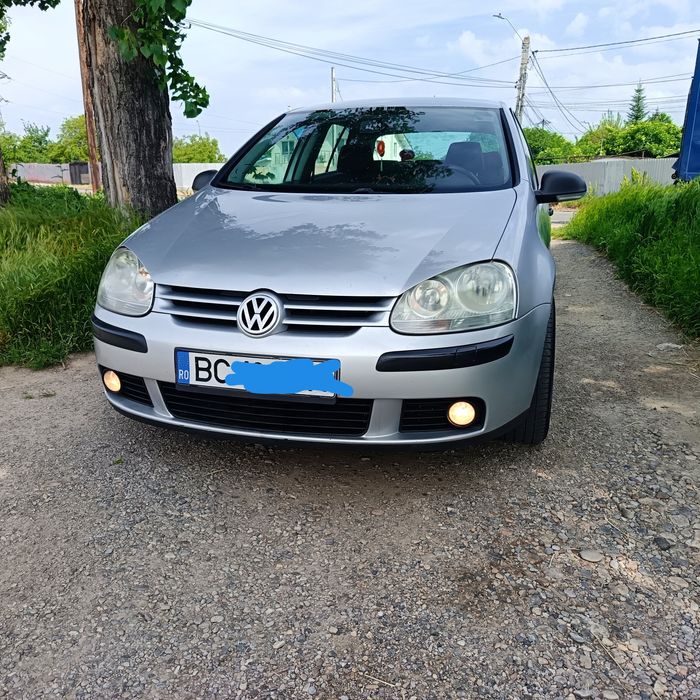 Vând golf 5  1.9 tdi