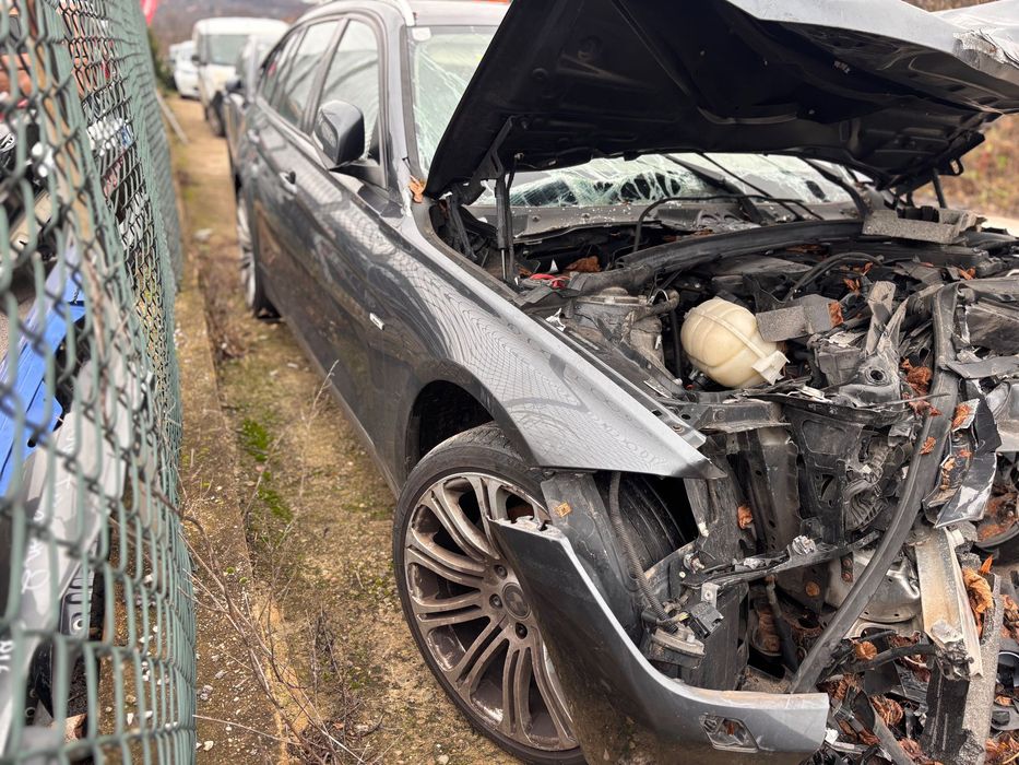 BMW 320 F31 xDrive на части