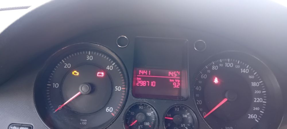 Vând Volkswagen passat