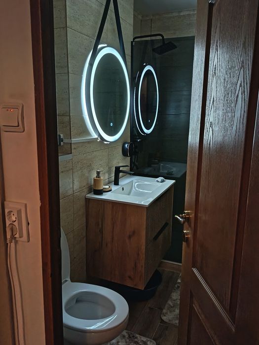 Vând sau schimb apartament cu 3 camere