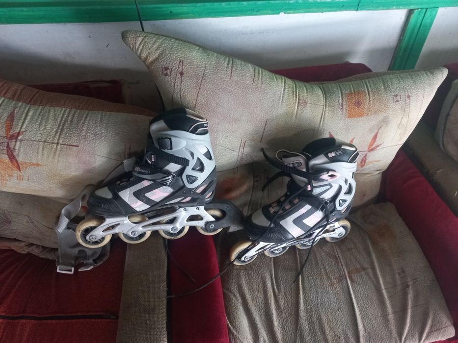 Продам роликовые коньки