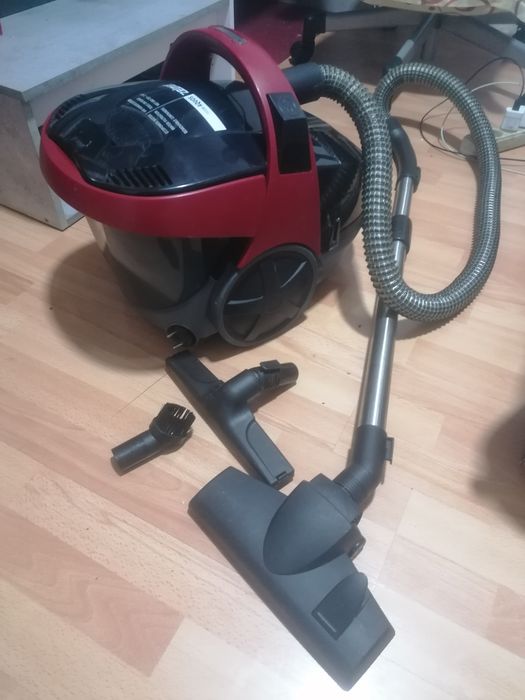 vand aspirator 1500w cu apa