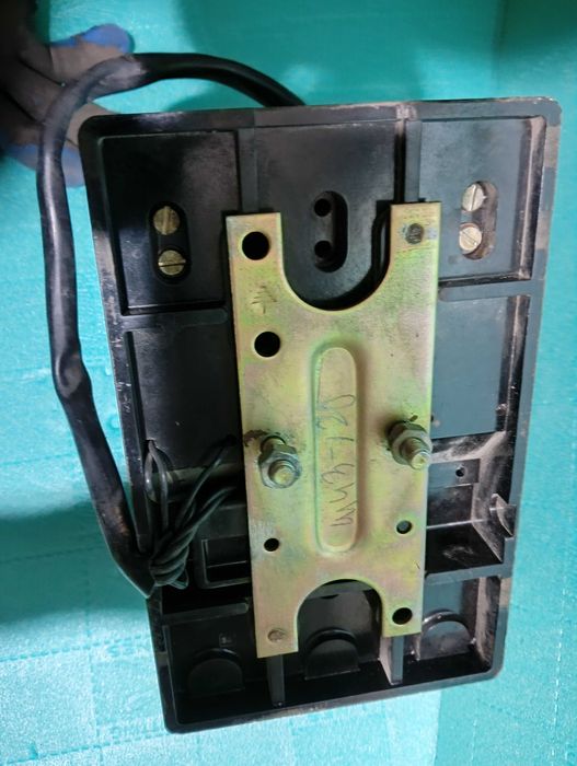 intrerupator electroaparataj usol 250 (pentru baterii panouri solare )