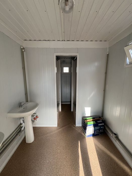 Контейнер под Душевую, 4 кабинки