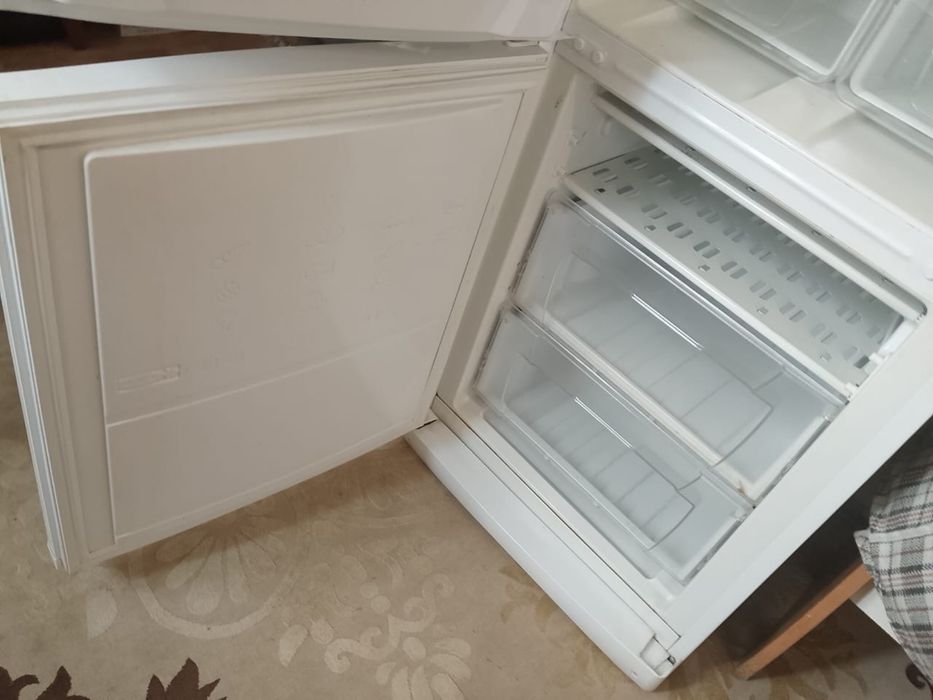 Продается холодильник