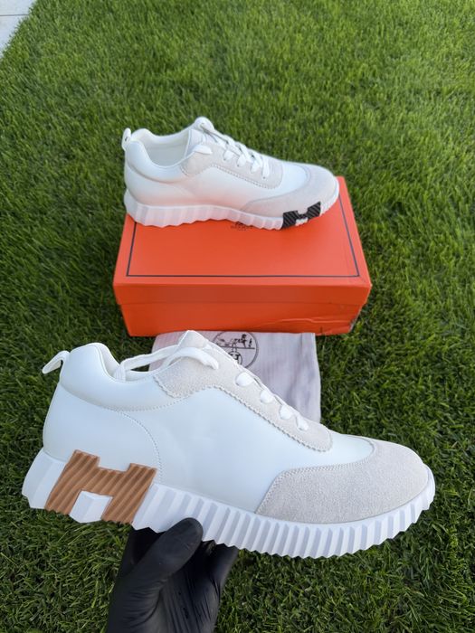 Sneakers Hermes disponibil in doua culori