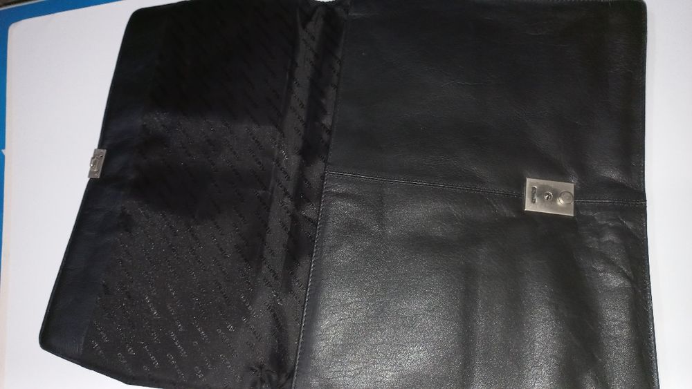 Mapa/plic din piele.