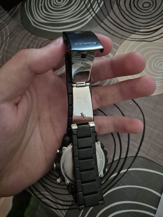 Чисто нов!!! Casio edifice ECB-40 часовник