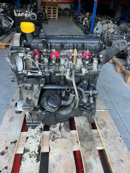 Двигател RENAULT KANGOO 1.5 DCI 65к.с. 04г.-КОД:K9K A704