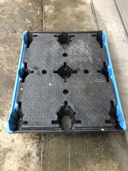 Пластмасови палети USA Uni-Pallet